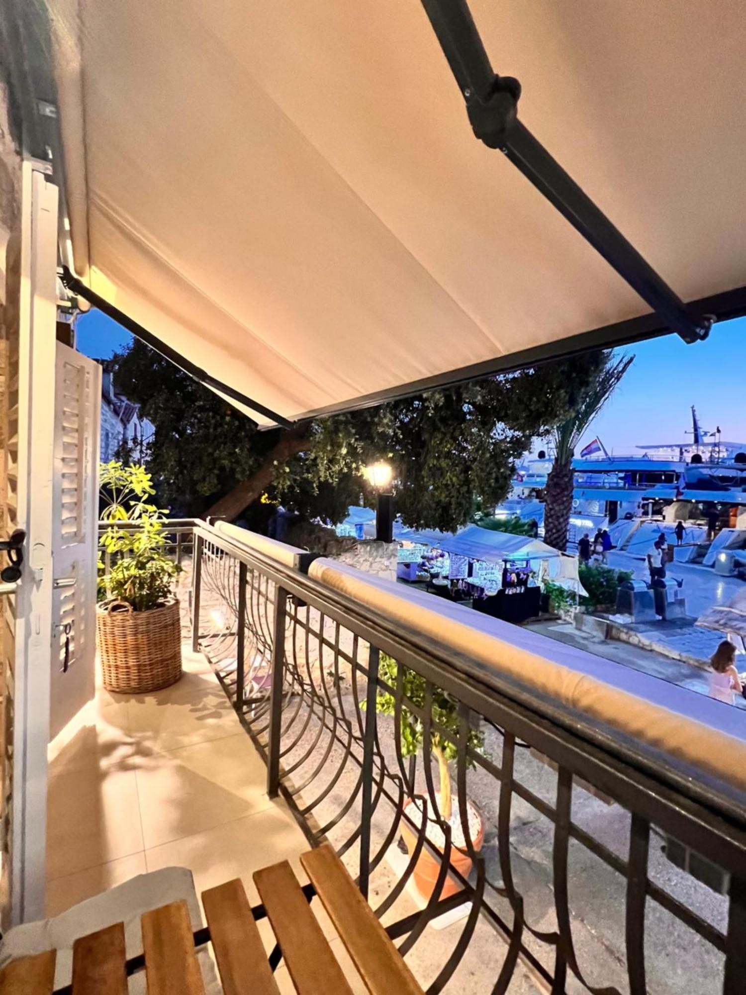 Riva Yacht Hvar Town Apartment Exterior photo